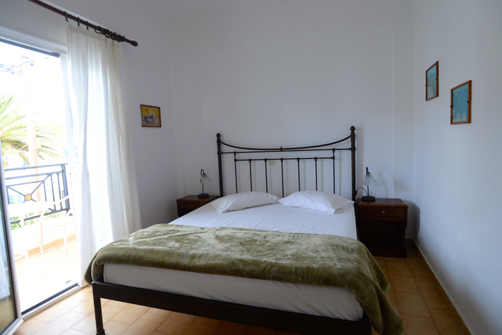 ROOM No1 a-1